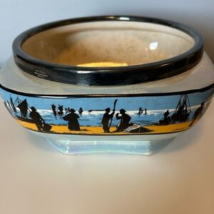 Vintage 1930s-40s HK Tunstall Lusterware Bowl Planter
Silver Plate Trim